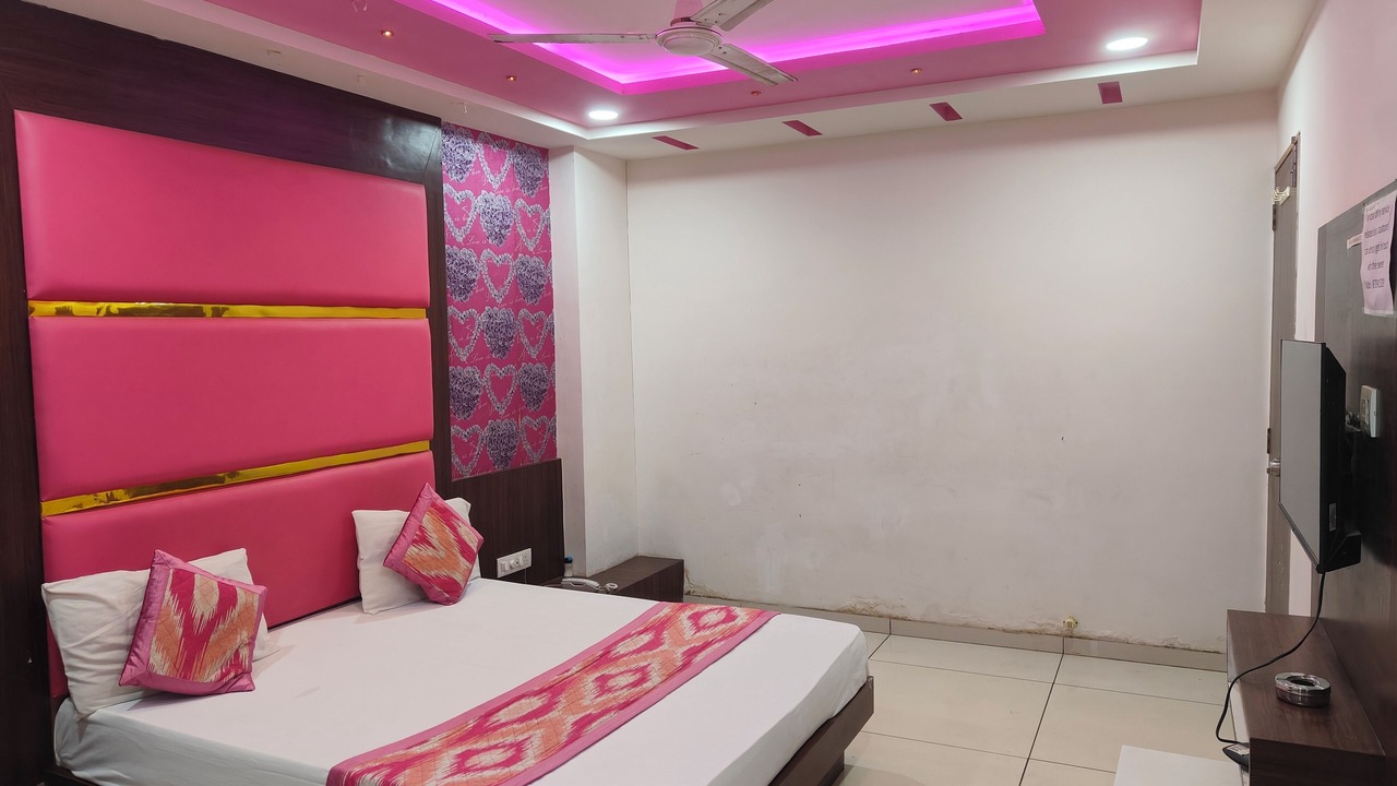 Photo of Bedroom in Vadodara