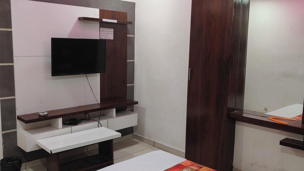 Photo of Bedroom in Vadodara