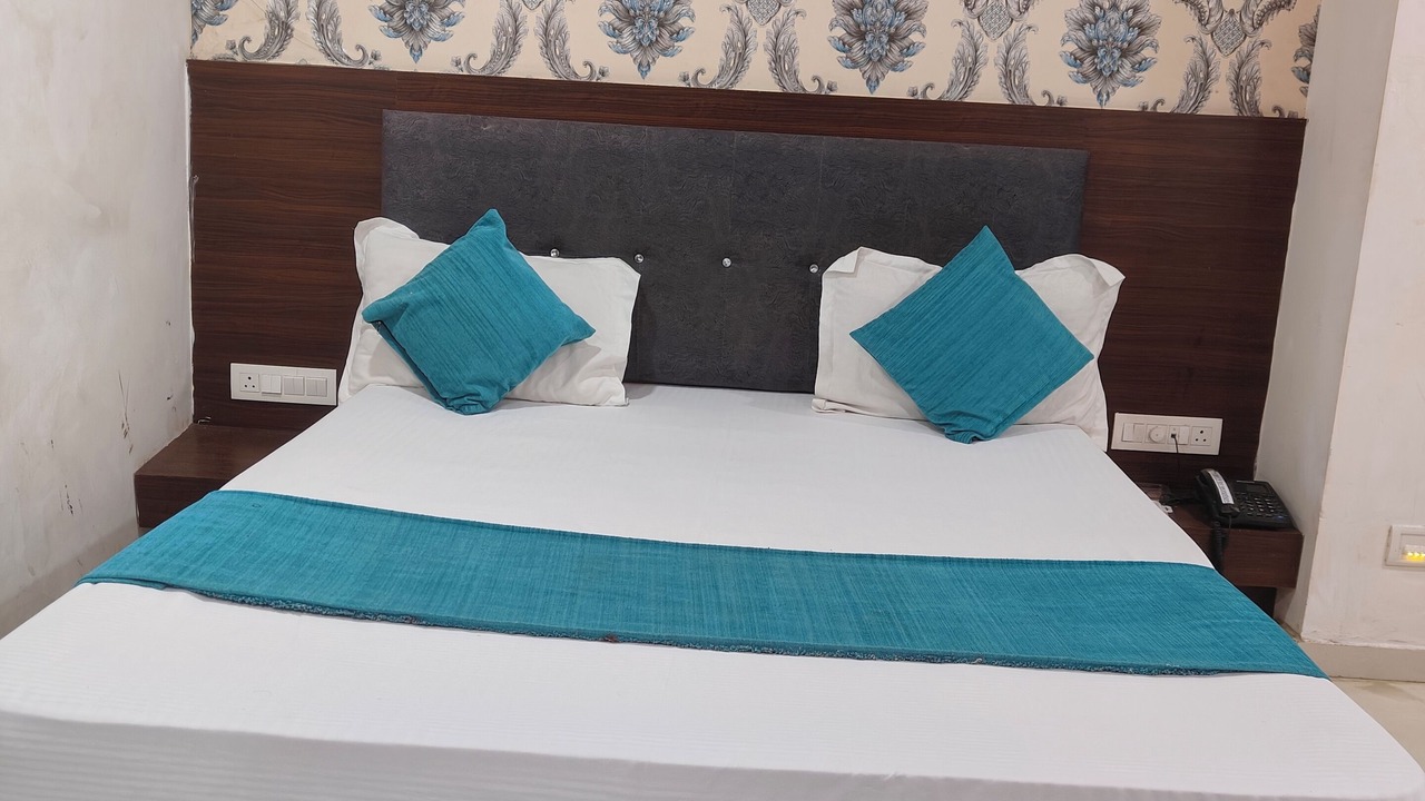 Photo of Bedroom in Vadodara
