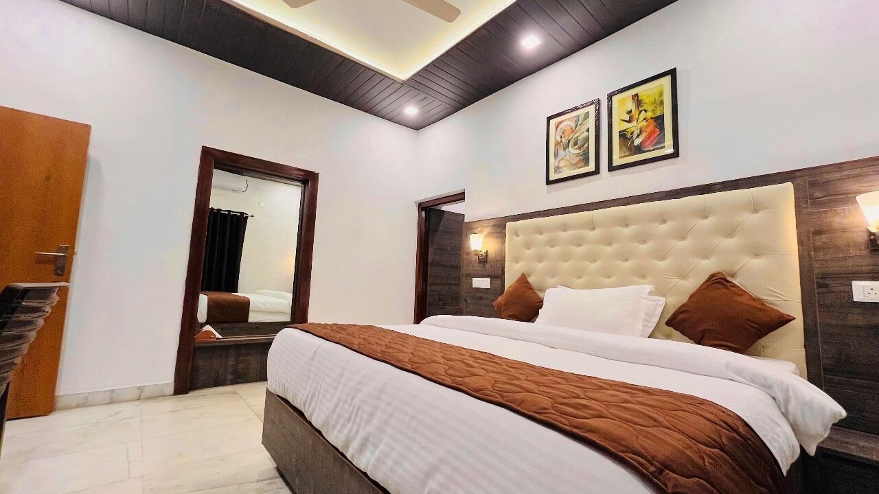 Photo of Bedroom in Mount Abu