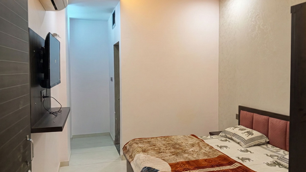 Photo of Bedroom in Khatu