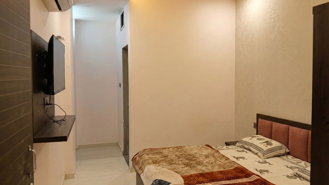 Photo of Bedroom in Khatu