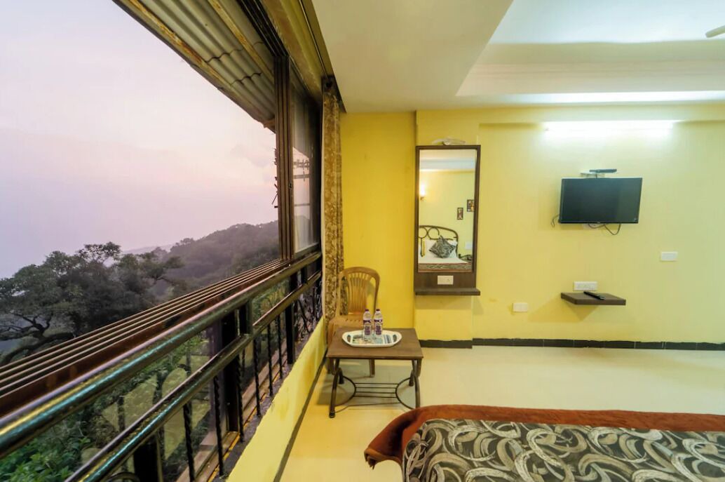 Photo of Bedroom in Mahabaleshwar