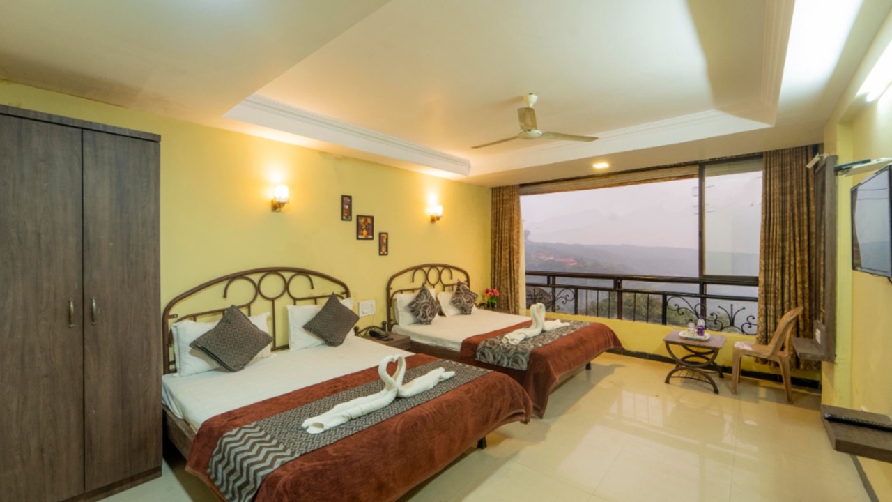 Photo of Bedroom in Mahabaleshwar