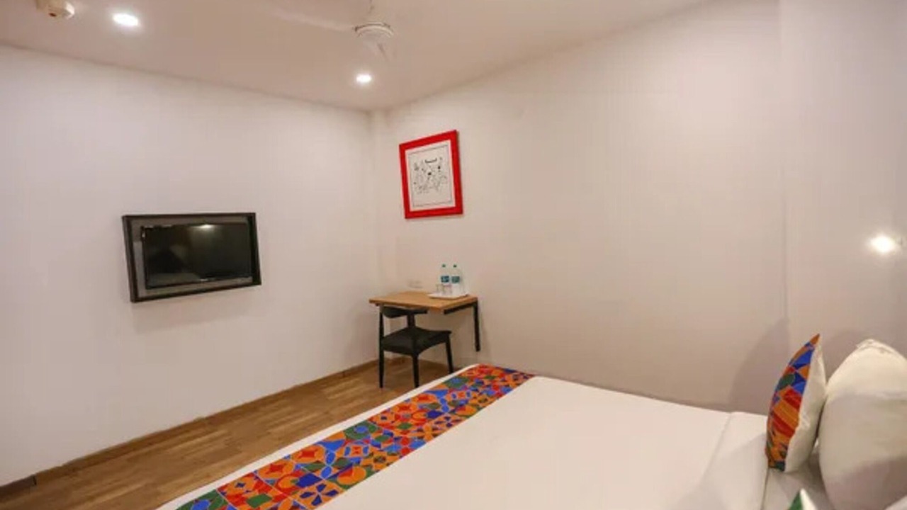 Photo of Bedroom in Daulatabad
