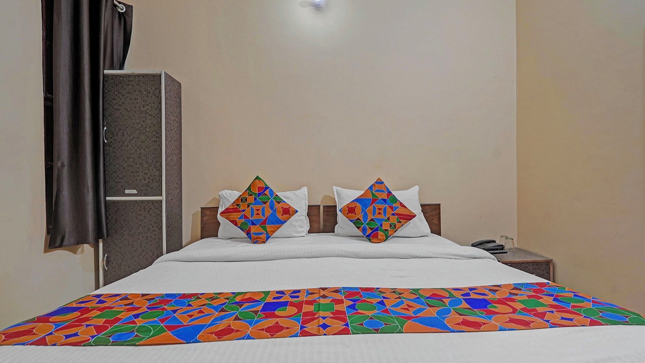 Photo of Bedroom in Naini