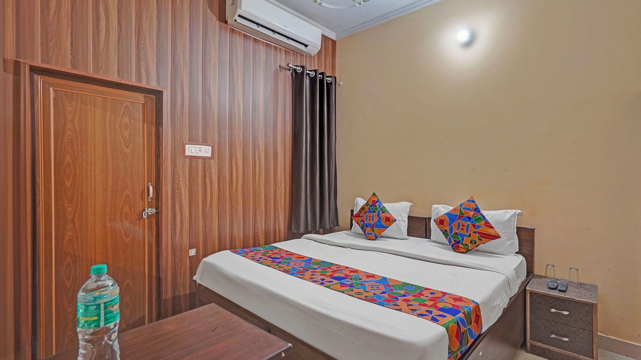 Photo of Bedroom in Naini