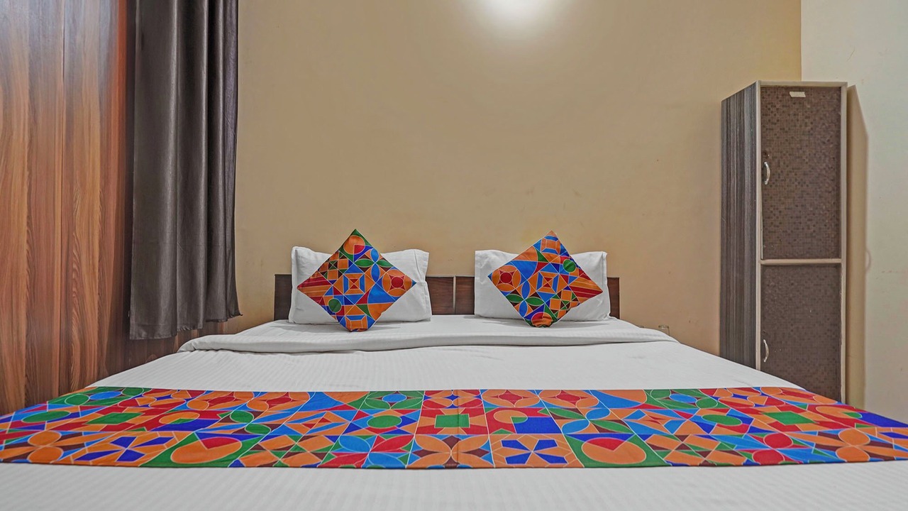 Photo of Bedroom in Naini