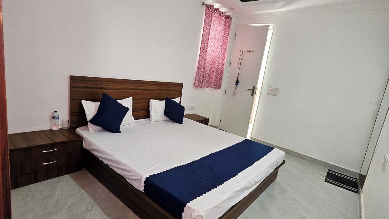 Photo of Bedroom in Tarabganj