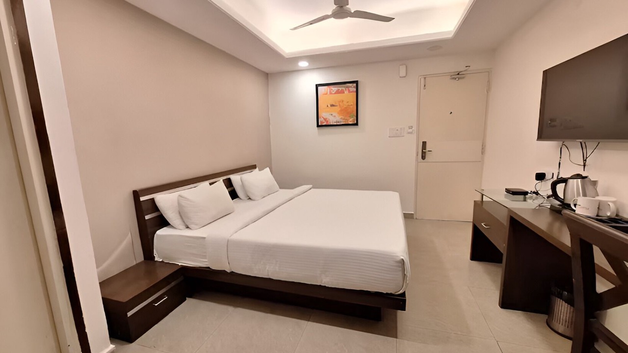 Photo of Bedroom in Bhopal