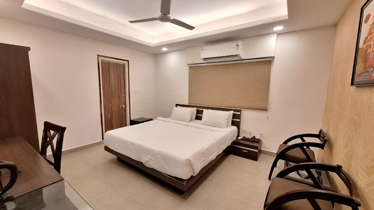 Photo of Bedroom in Bhopal