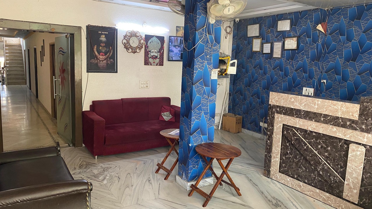 Photo of Livingroom in Taj Ganj