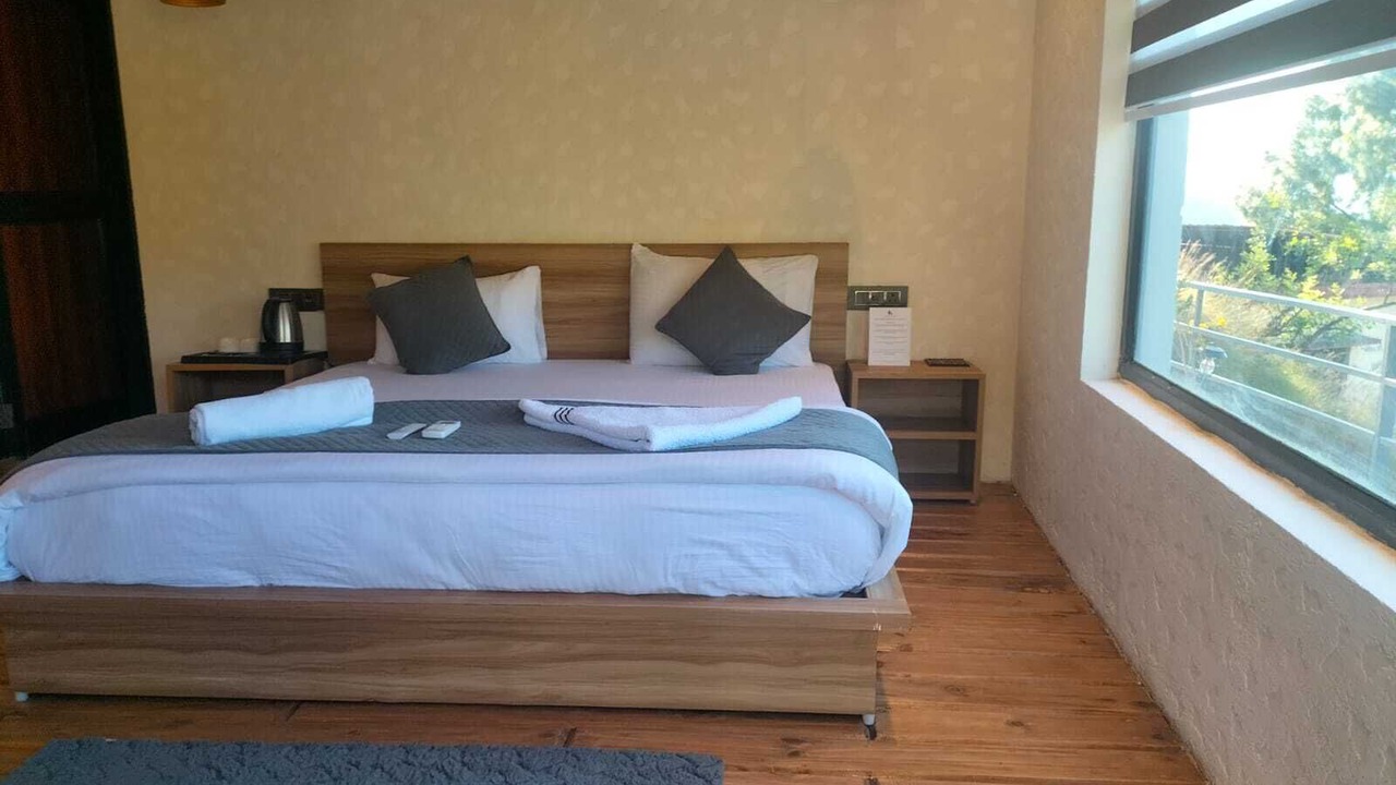 Photo of Bedroom in Lansdowne