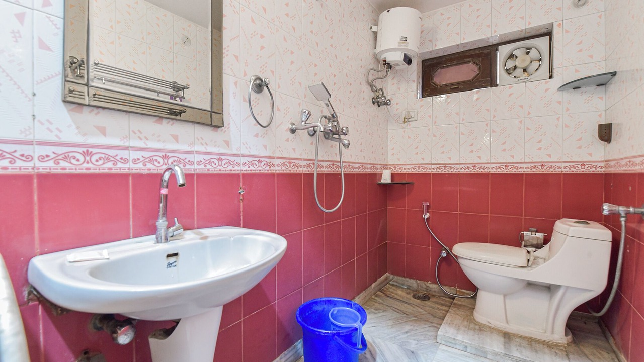 Photo of Bathroom in Pink City