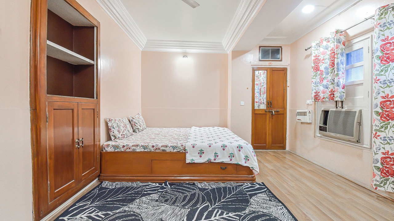 Photo of Bedroom in Pink City