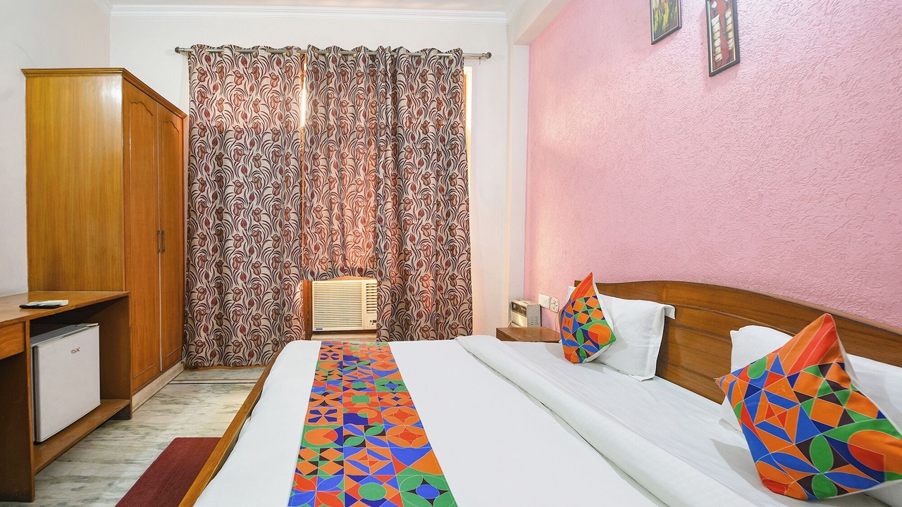 Photo of Bedroom in DLF City