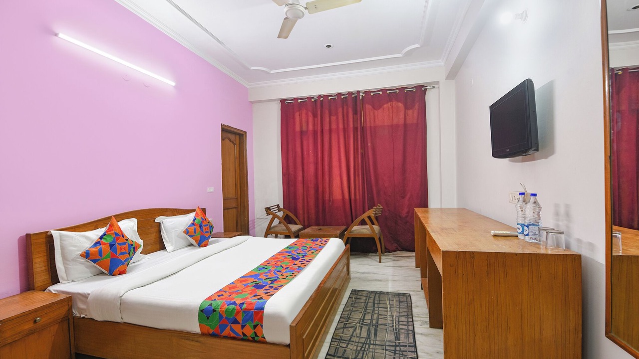 Photo of Bedroom in DLF City