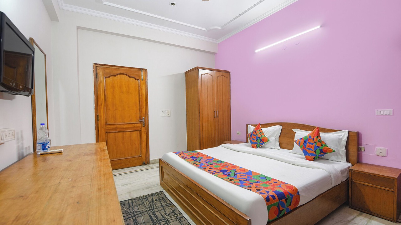 Photo of Bedroom in DLF City