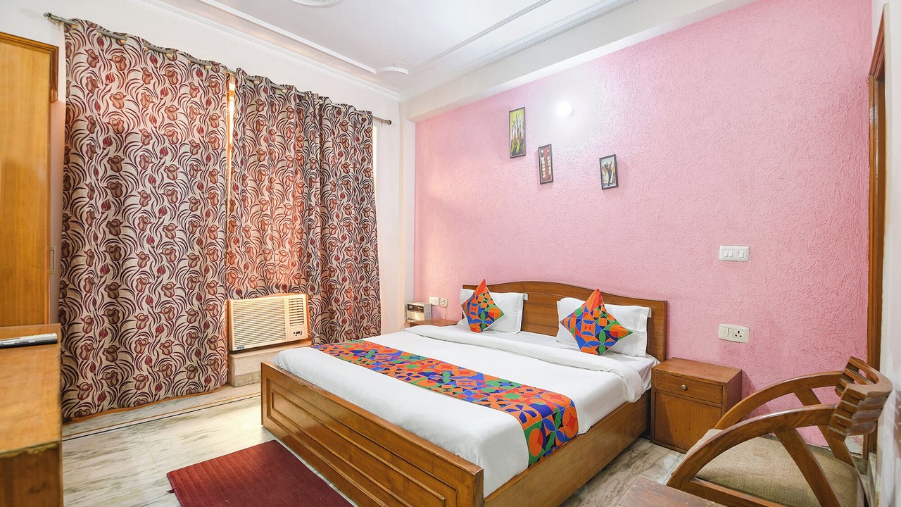 Photo of Bedroom in DLF City