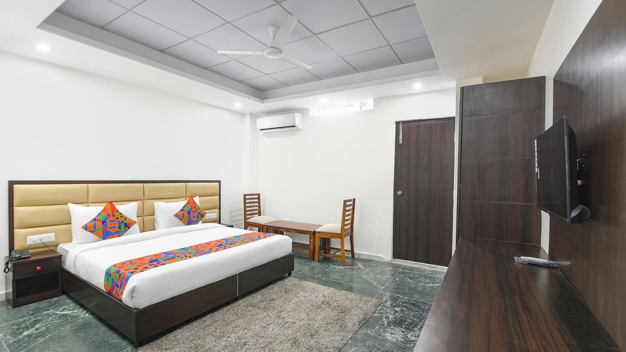 Photo of Bedroom in IMT Manesar