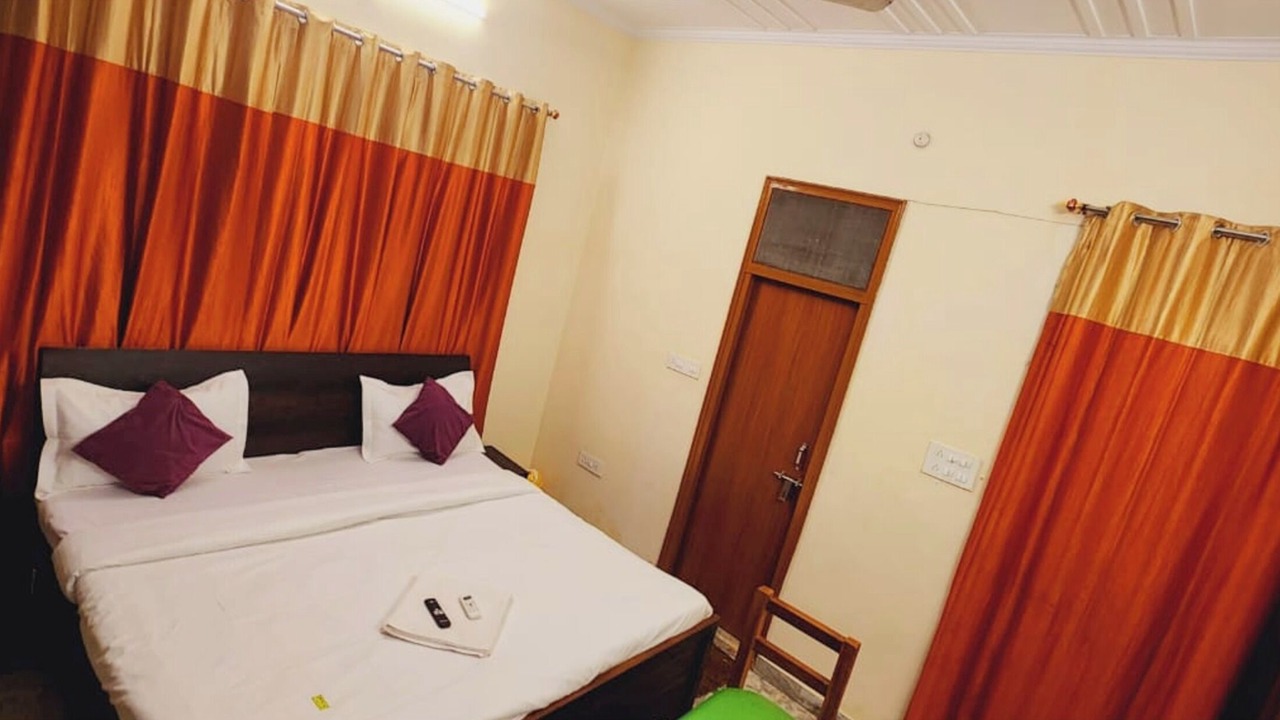 Photo of Bedroom in Gomti Nagar