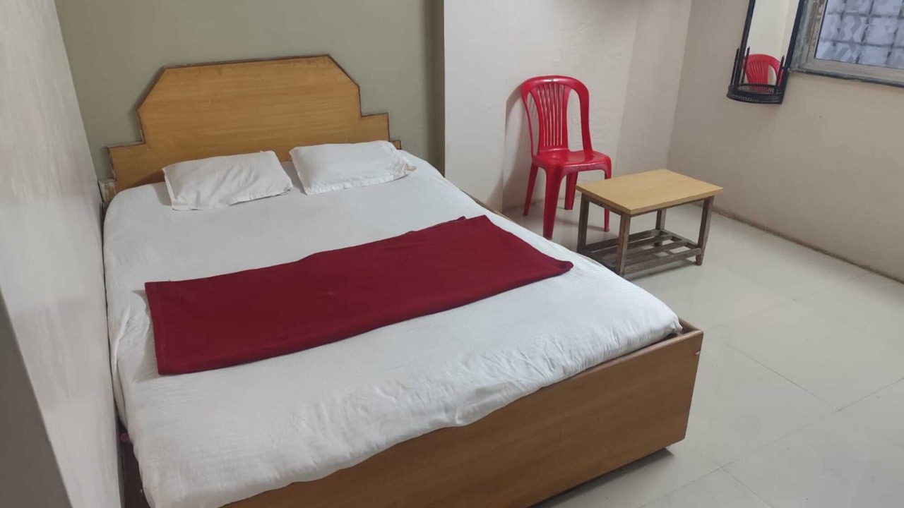 Photo of Bedroom in Tuljapur