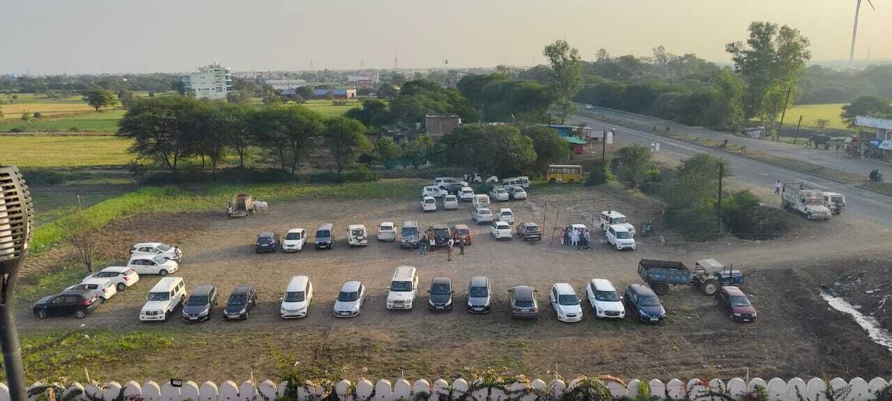 Photo of Others in Badnawar