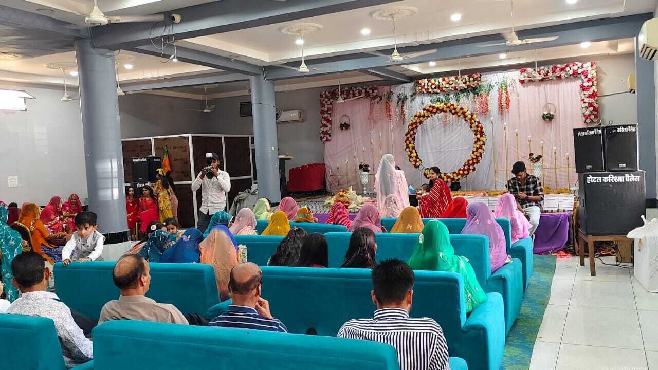 Photo of Others in Badnawar