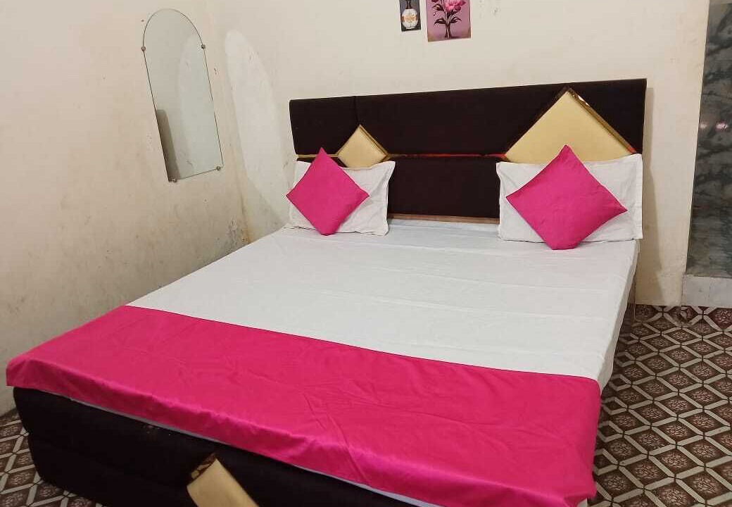 Photo of Bedroom in Pukhrayan