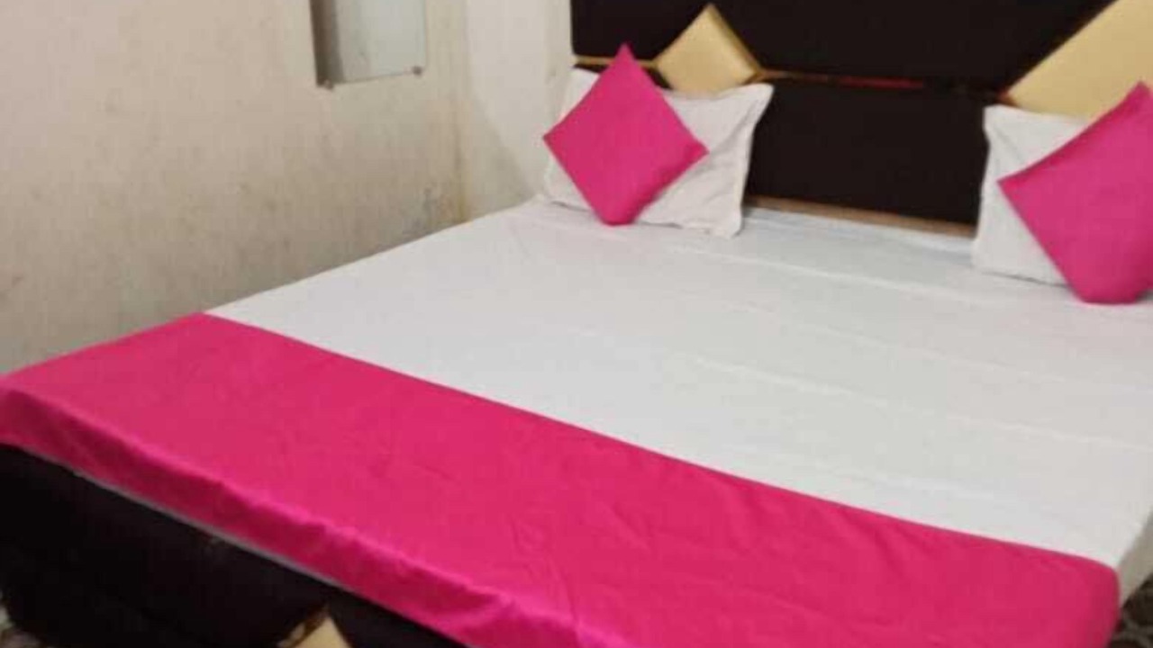 Photo of Bedroom in Pukhrayan