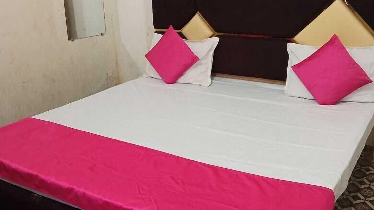 Photo of Bedroom in Pukhrayan