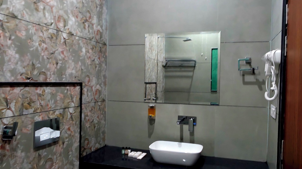 Photo of Bathroom in Sam