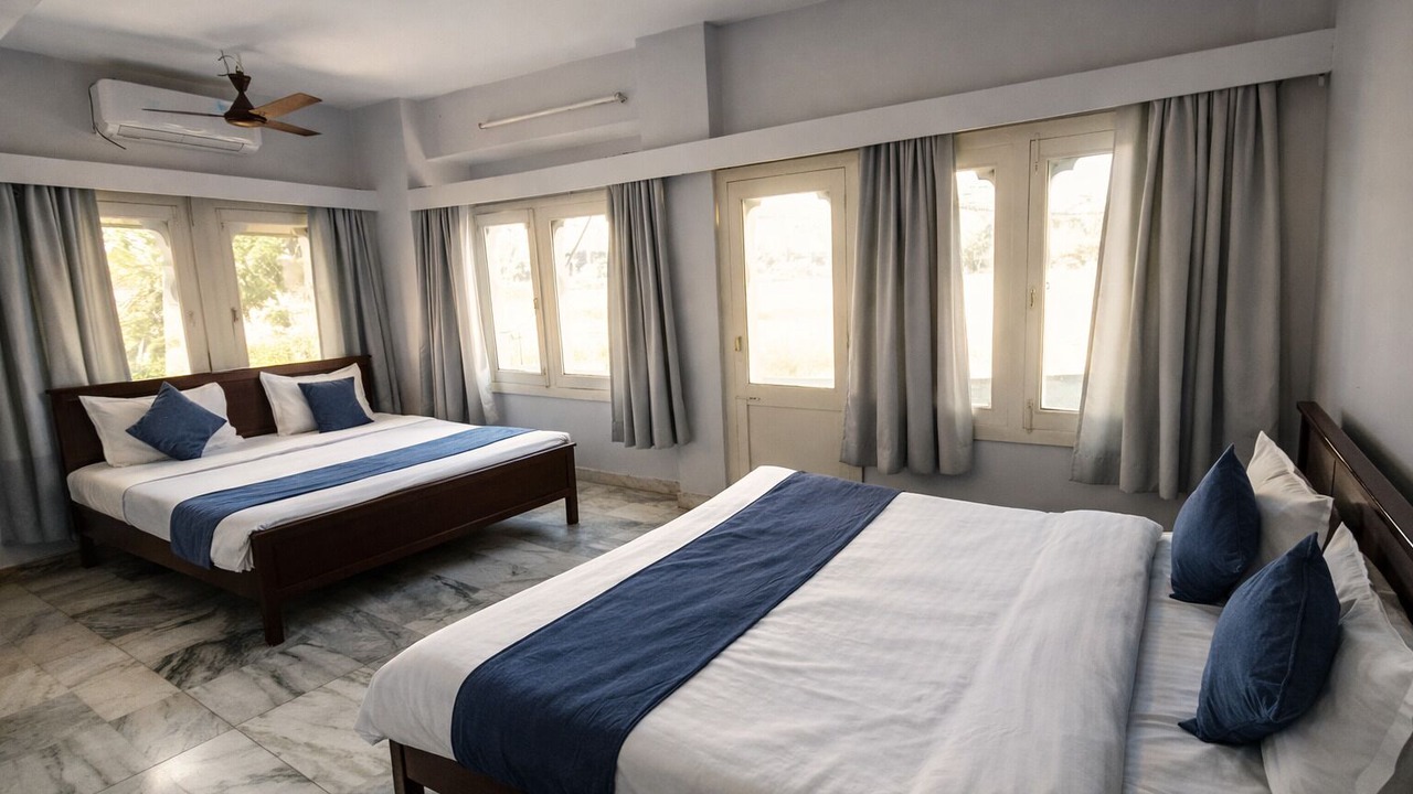 Photo of Bedroom in Mount Abu