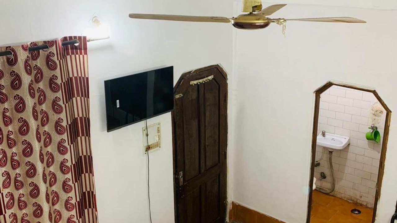 Photo of Bedroom in Mayapur