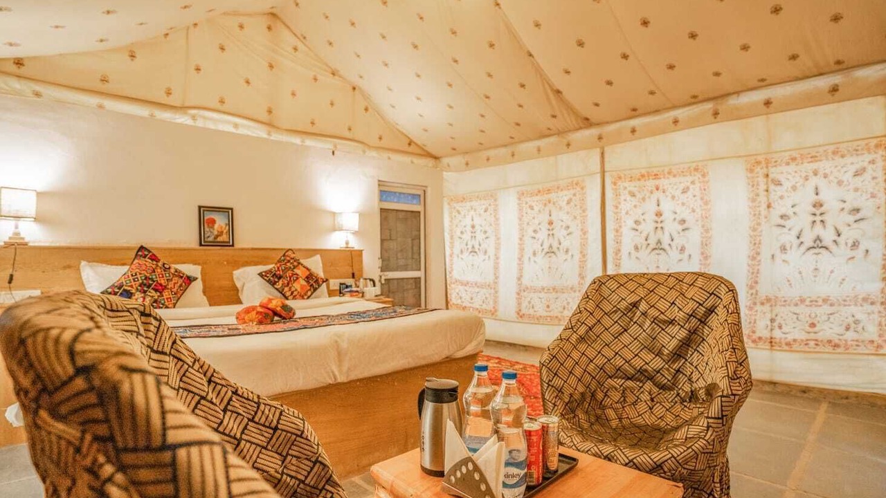Photo of Bedroom in Amar Sagar Pol