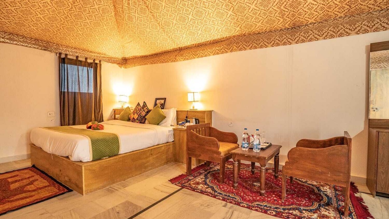 Photo of Bedroom in Amar Sagar Pol