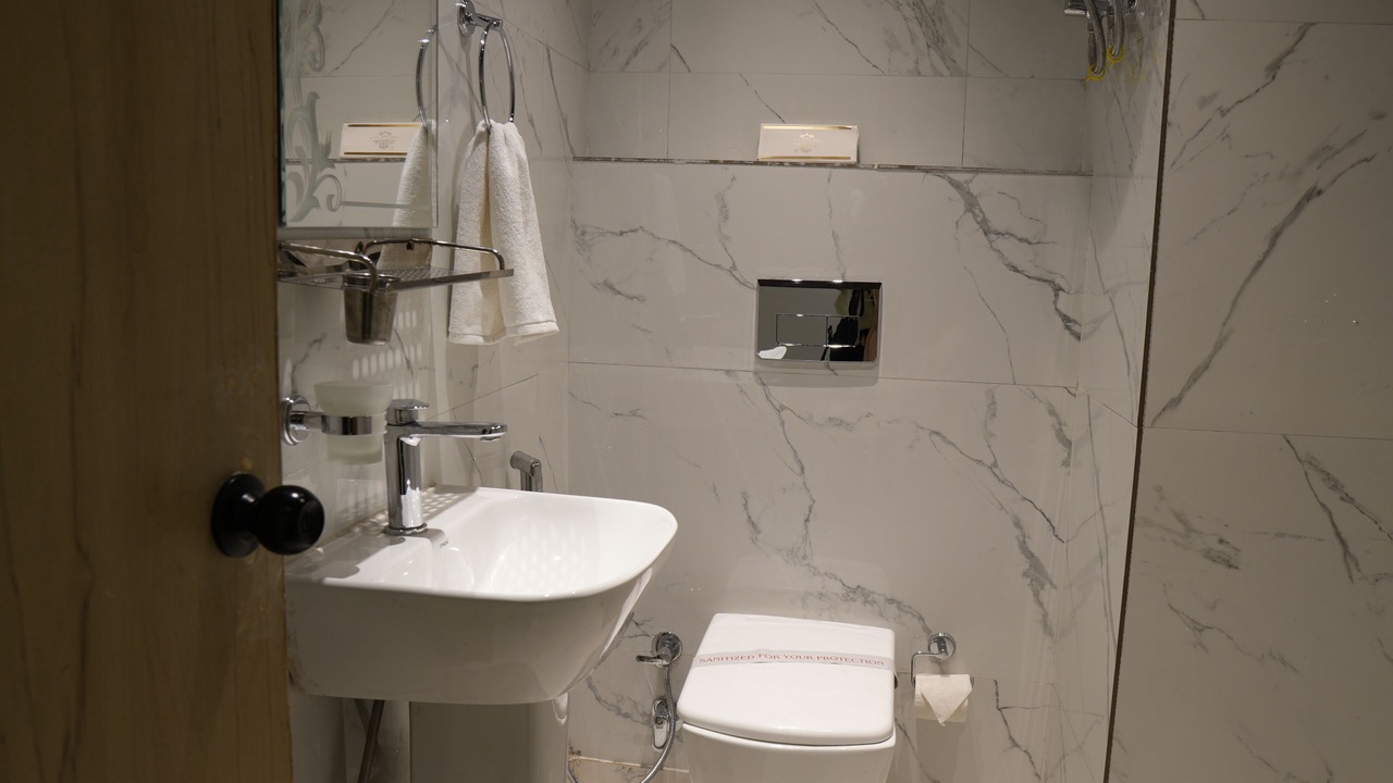 Photo of Bathroom in Lansdowne