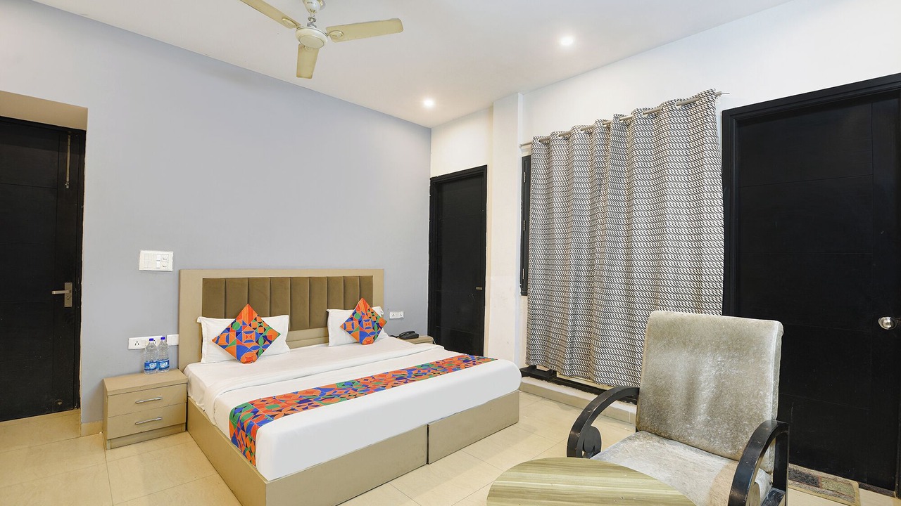 Photo of Bedroom in Sector 40