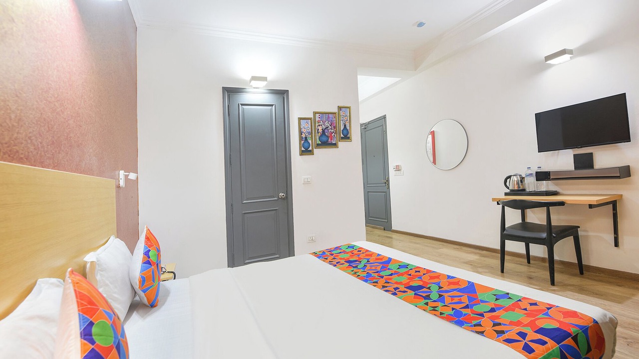 Photo of Bedroom in DLF City