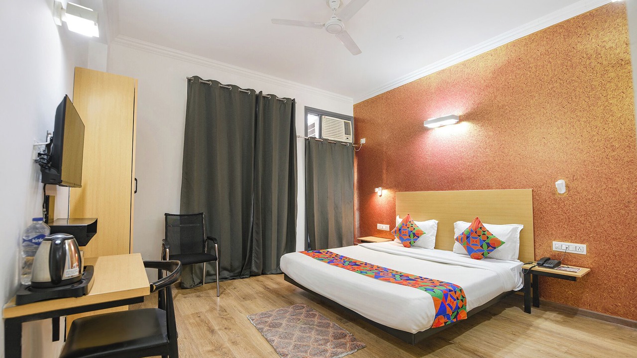 Photo of Bedroom in DLF City