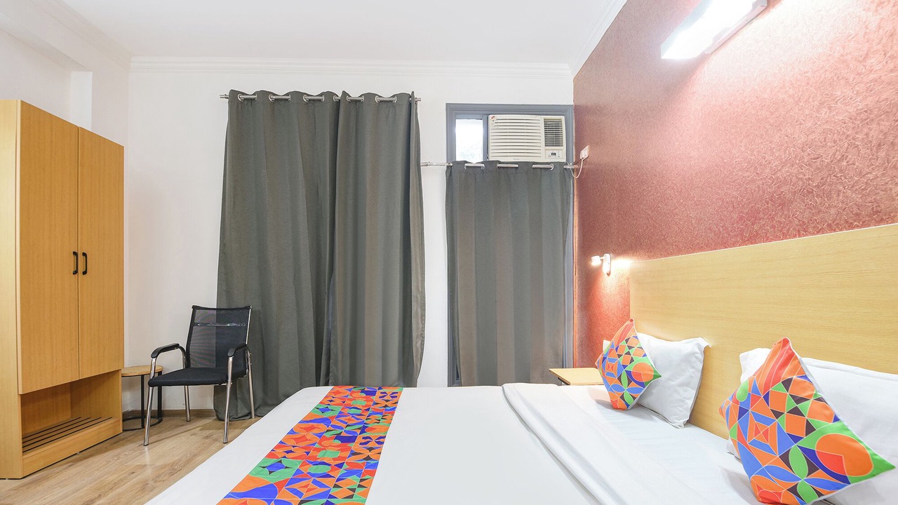 Photo of Bedroom in DLF City