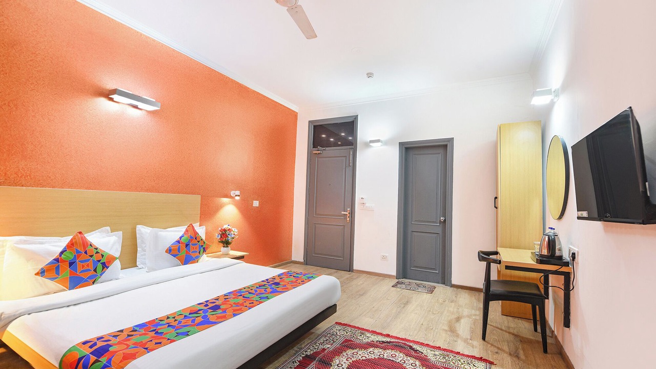 Photo of Bedroom in DLF City