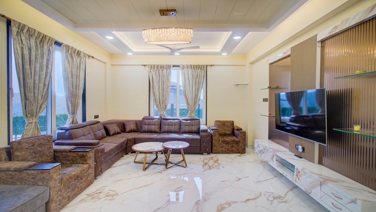 Photo of Livingroom in Bhilar