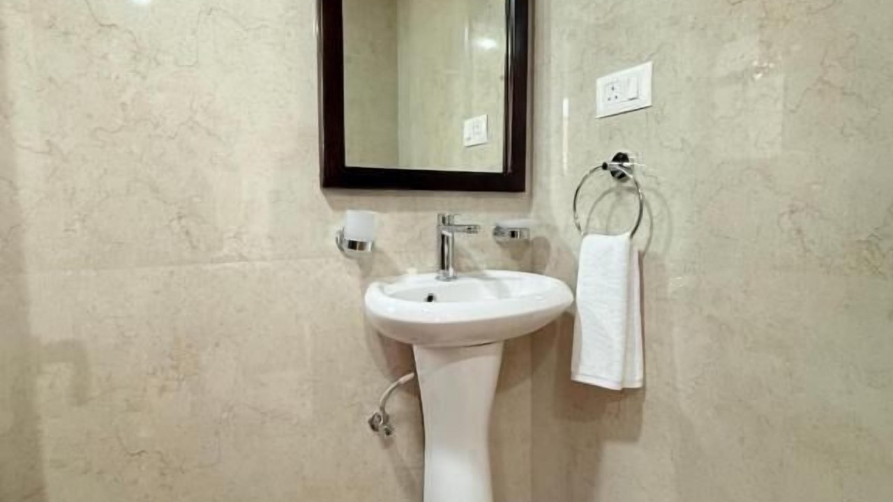 Photo of Bathroom in Pink City