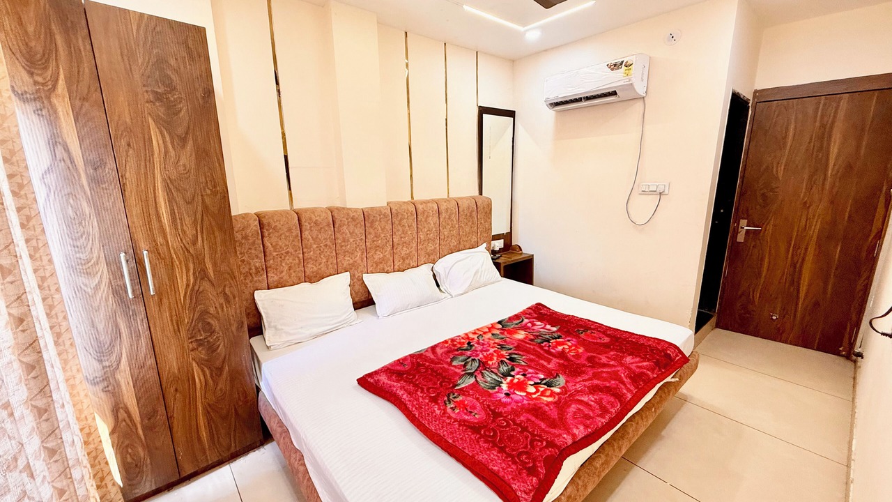 Photo of Bedroom in Ujjain