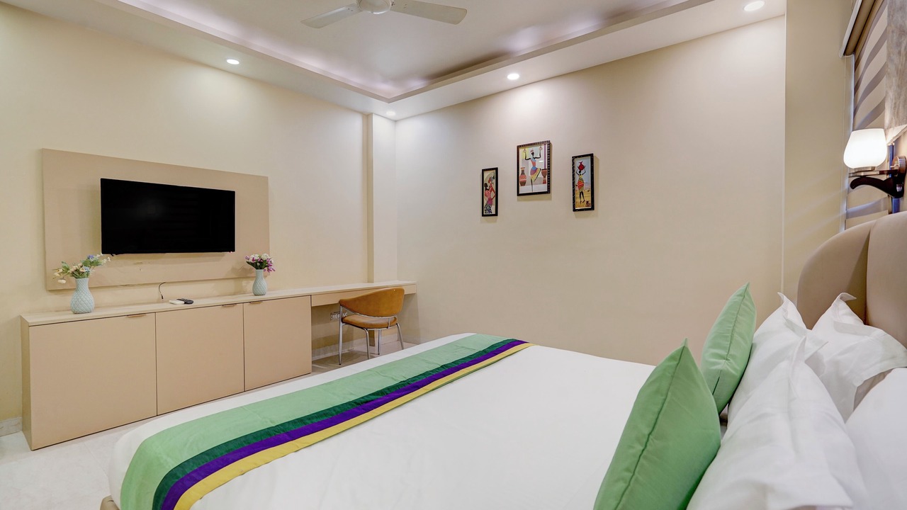 Photo of Bedroom in Sector 51