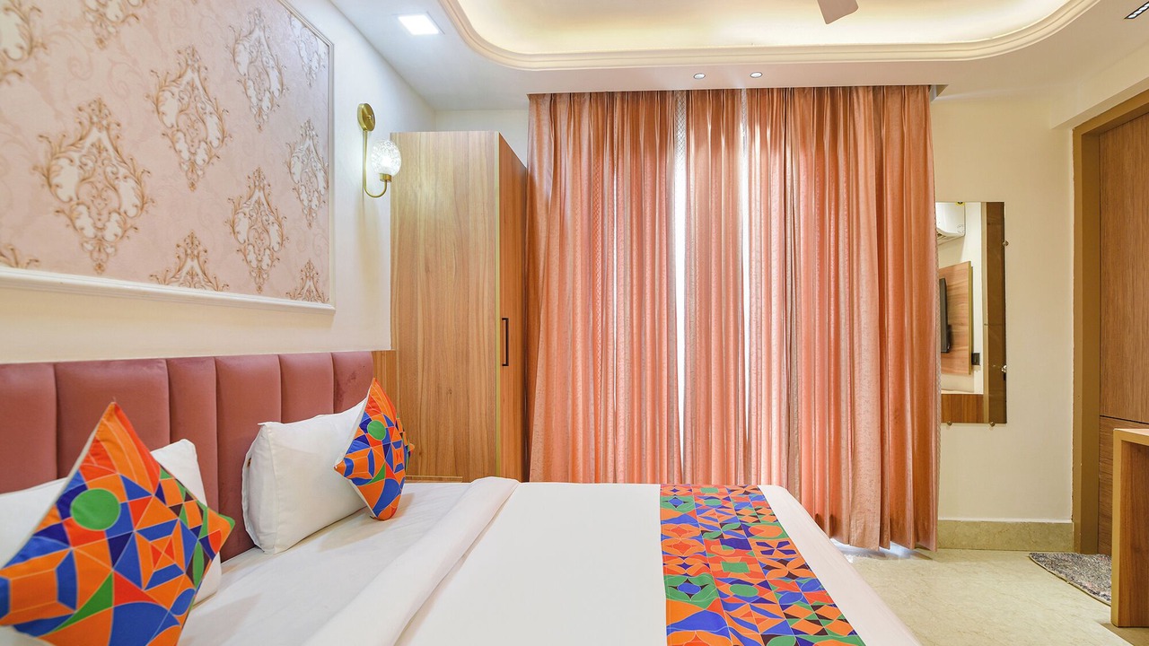 Photo of Bedroom in DLF Phase 5