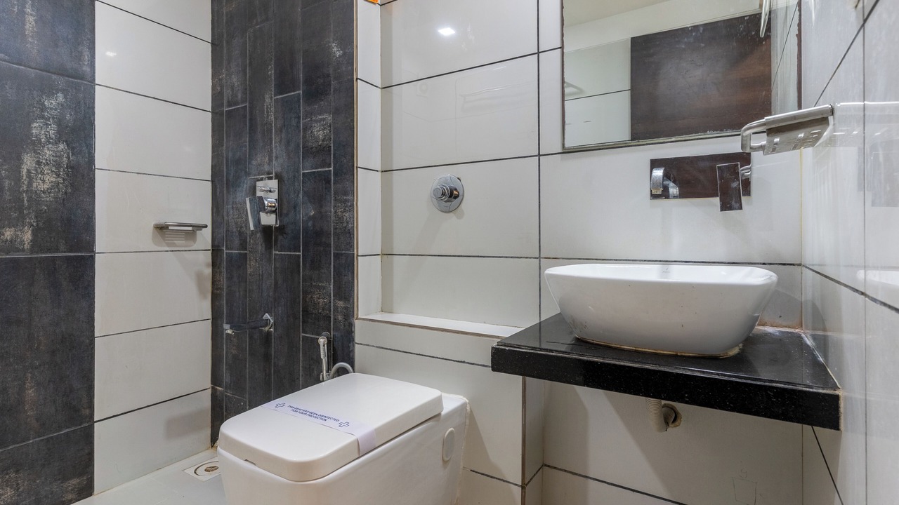 Photo of Bathroom in Ellis Bridge