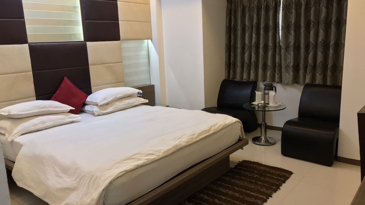 Photo of Bedroom in Changodar