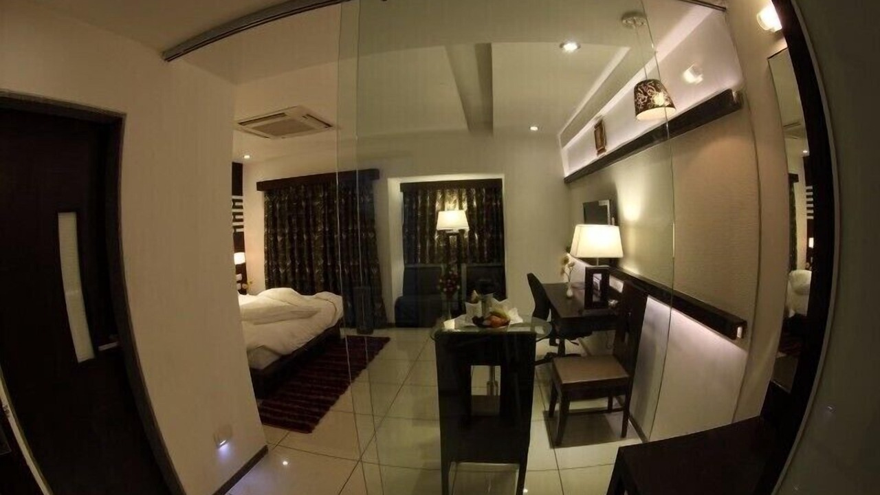 Photo of Bedroom in Changodar